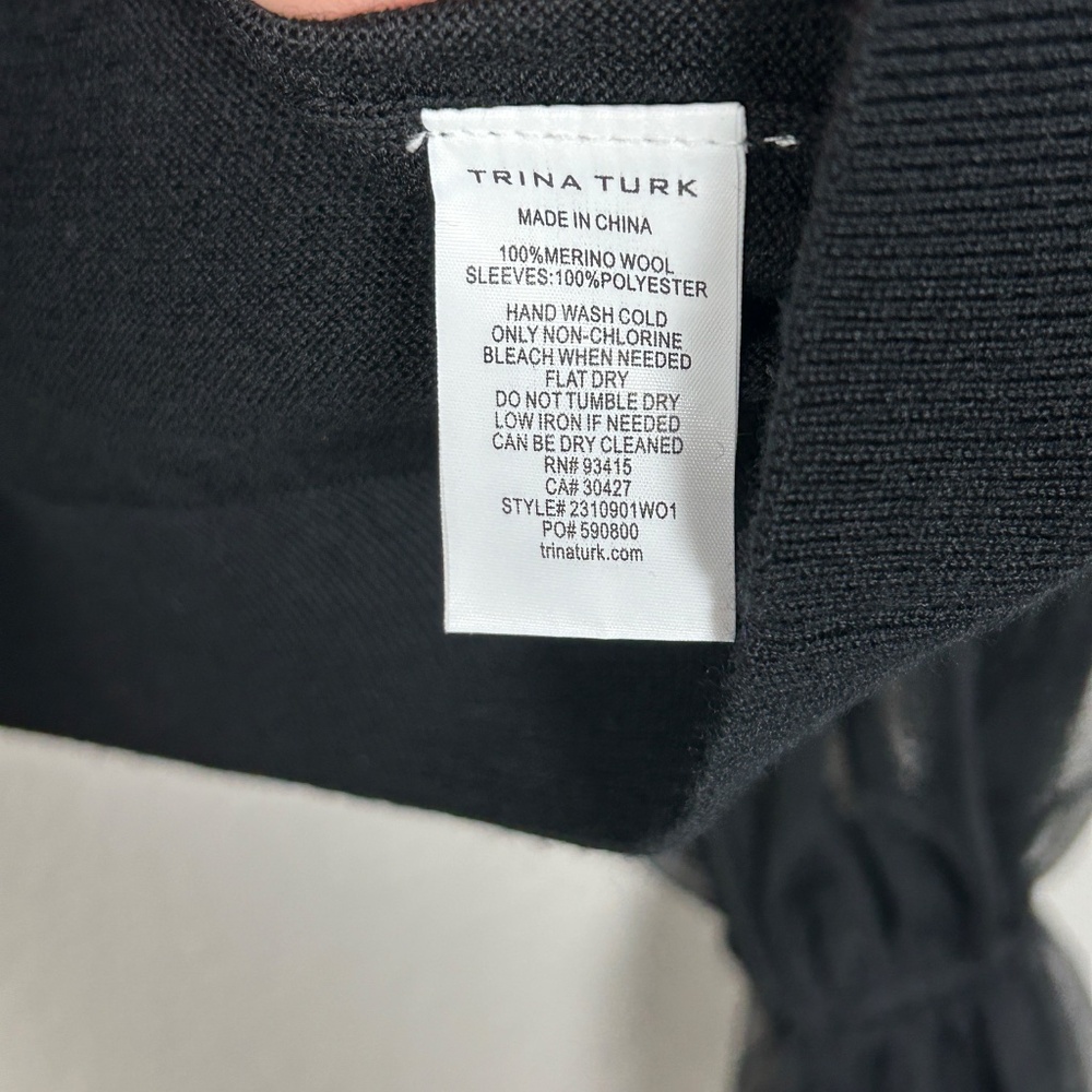Trina Turk size M Rhea 2 sweater black 100% Merino wool mesh long sleeves - Picture 12 of 13